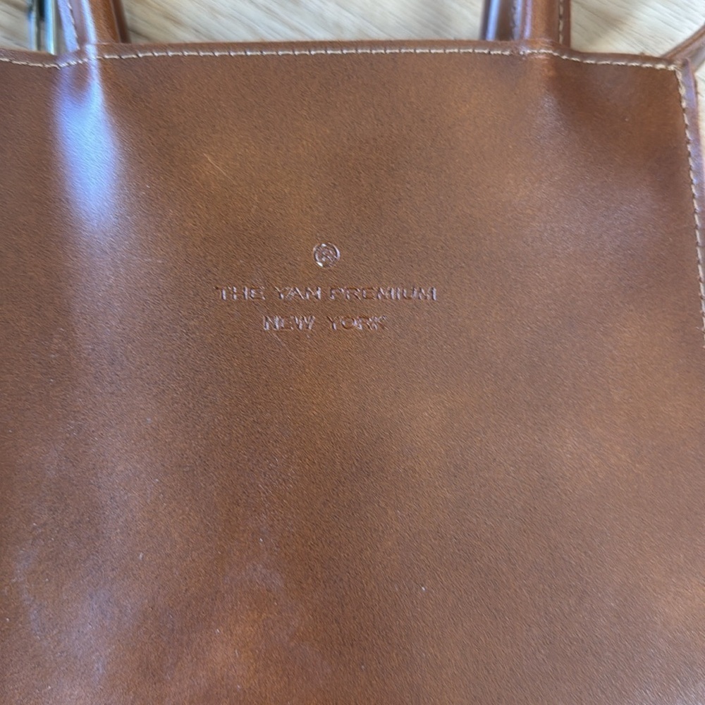 The Yan Premium Purse - Picture 2 of 5